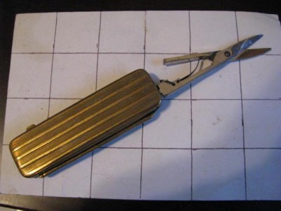 UnmarkedFoldingManicureTool2.JPG