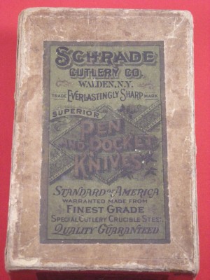 Knife Box 1553 001.jpg