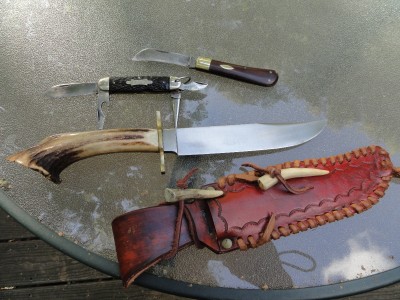 Mike's shed & three knives 009.JPG