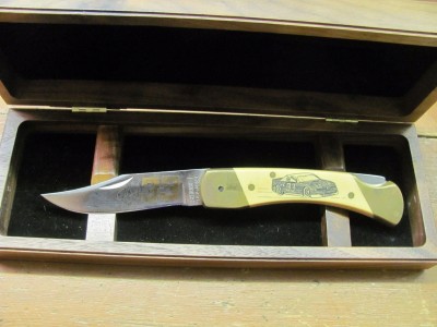 knife in display 1200.jpg