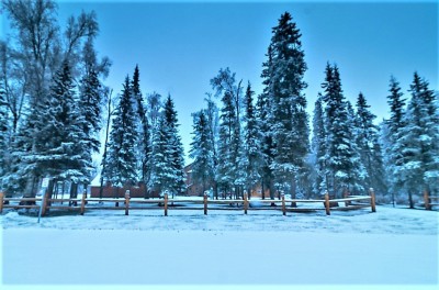 The lodge from the main road