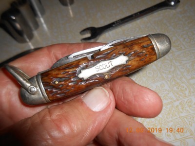 This one missed the flea market photo op, it was hiding in my pocket along with my Case and car keys.