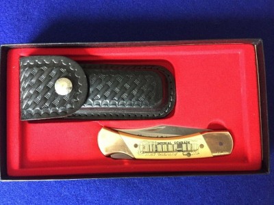 04 in display tray.jpg