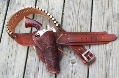 3_10 to yuma holster.JPG