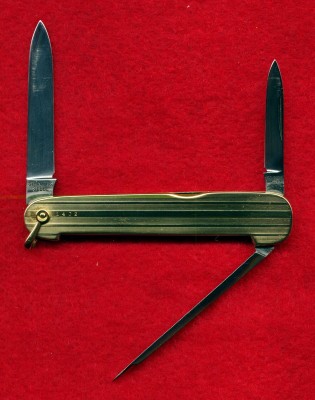 04 front - closed.jpg