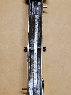 Center pin is bent on both ends