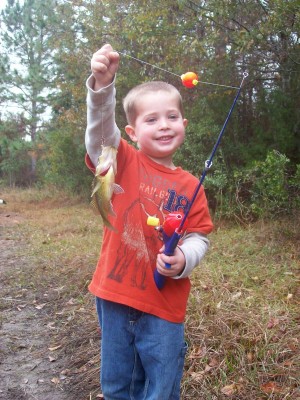 2006 11-30a.JPG (310.23 KiB) Viewed 2565 times Once upon a time there was a little boy who was learning to fish.