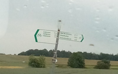 Going left to Völkersleier. (Try-n-say that one!) LOL!:-)
