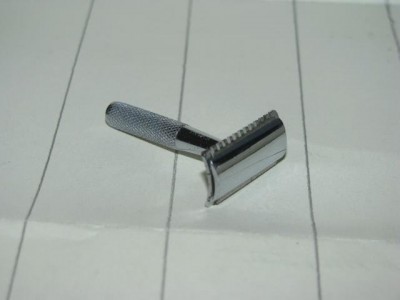 EvansMiniSafetyRazor1.JPG