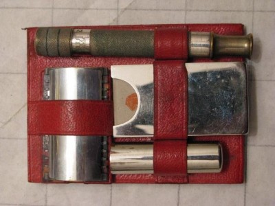 J.A.HenckelsTravelRazor3.JPG