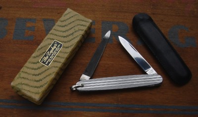 Schrade walden Zephyr.jpg