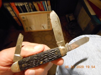Junk Boker with good spay blade