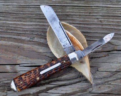 Schrade Cut Co small Navy.JPG