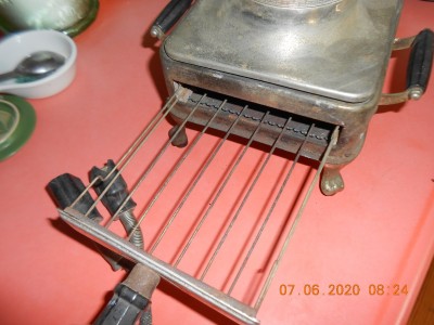 Toaster rack, one slice at a time