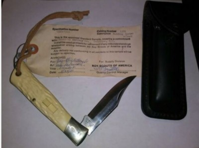 Camillus White Locking Adventurer Prototype 1.JPG