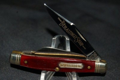 $5 knife with a big crack in the bone handle