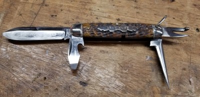 16012387675357651805112302102793.jpg