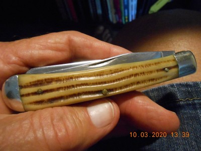 This is one sweet ol' knife!