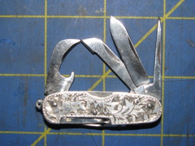 JapanSilverMulti-BladeKnife2019 001.jpg