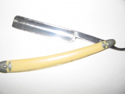 Straight Razors 002.JPG