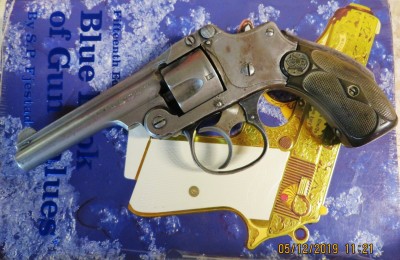 S & W SAfety HAmmerless 32 SW a.JPG