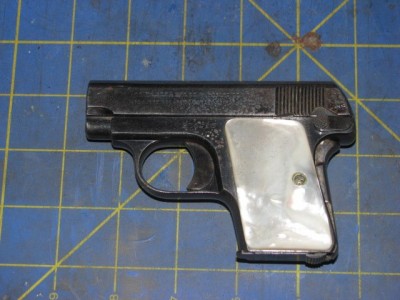 Colt.25cal.Pistol#256715 001.jpg