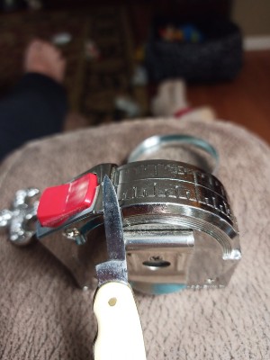 Knife2.jpg