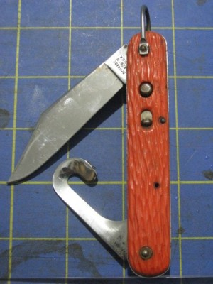 Drawer15AutoKnives2019 026.jpg