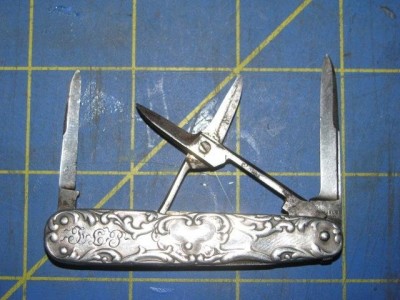 IXLGeo.Wostenholm3BladeGent'sKnife2019.JPG