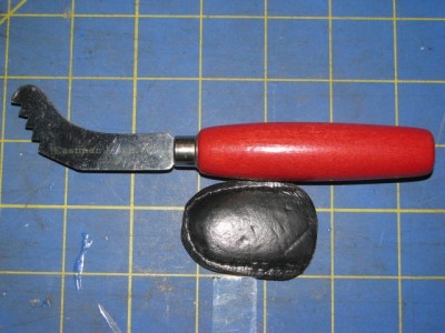EastmanMach.Co.ShoeKnife 001.jpg