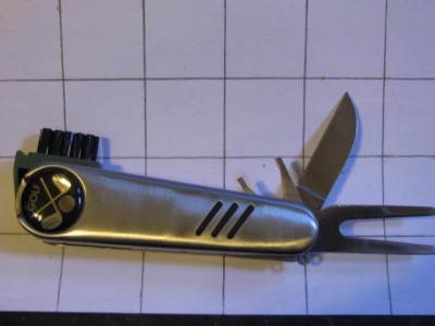 MaximoGolfTeeKnife-1 002.jpg