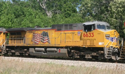 UP 6633 GE C44ACCTE.jpg