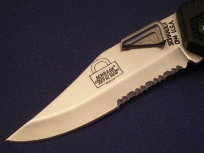 Schrade Locks its Doors Etch.jpg