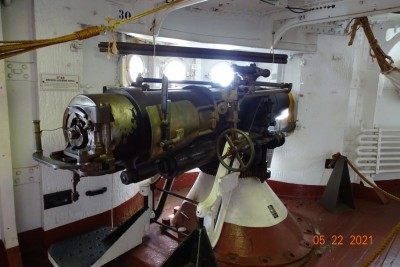5 inch 40 cal casemate mounted.JPG