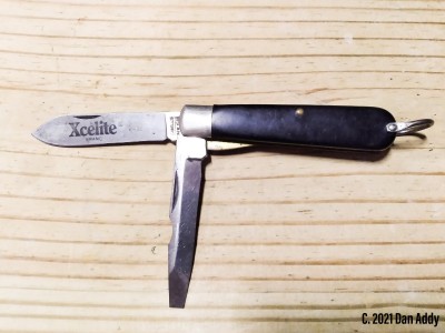 Electrician's Knife Opened.jpg