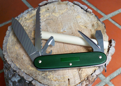 Vic Farmer Alox Green_b.png