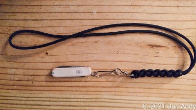 Victorinox Classic SD Paracord Knife.jpg