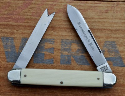 Schrade Walden Greenskeeper Knife 2.jpg