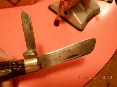 The blade wear was obvious, but it still has lots of life.  It still has the proverbial "gator snap" on both blade plus the great half stops.