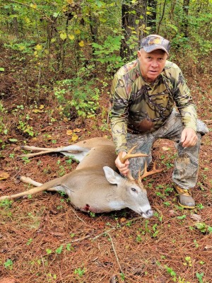 Big Monk with 8 Point 135lbs. 10-11-21.jpg