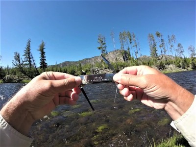 Case flyfishing knife.MP4_000003632.jpg
