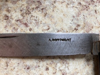 odd knife.jpg