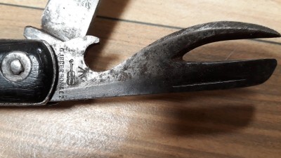 British army knife ?
