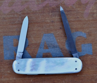 Schrade Walden equal end lobster 877 2.jpg