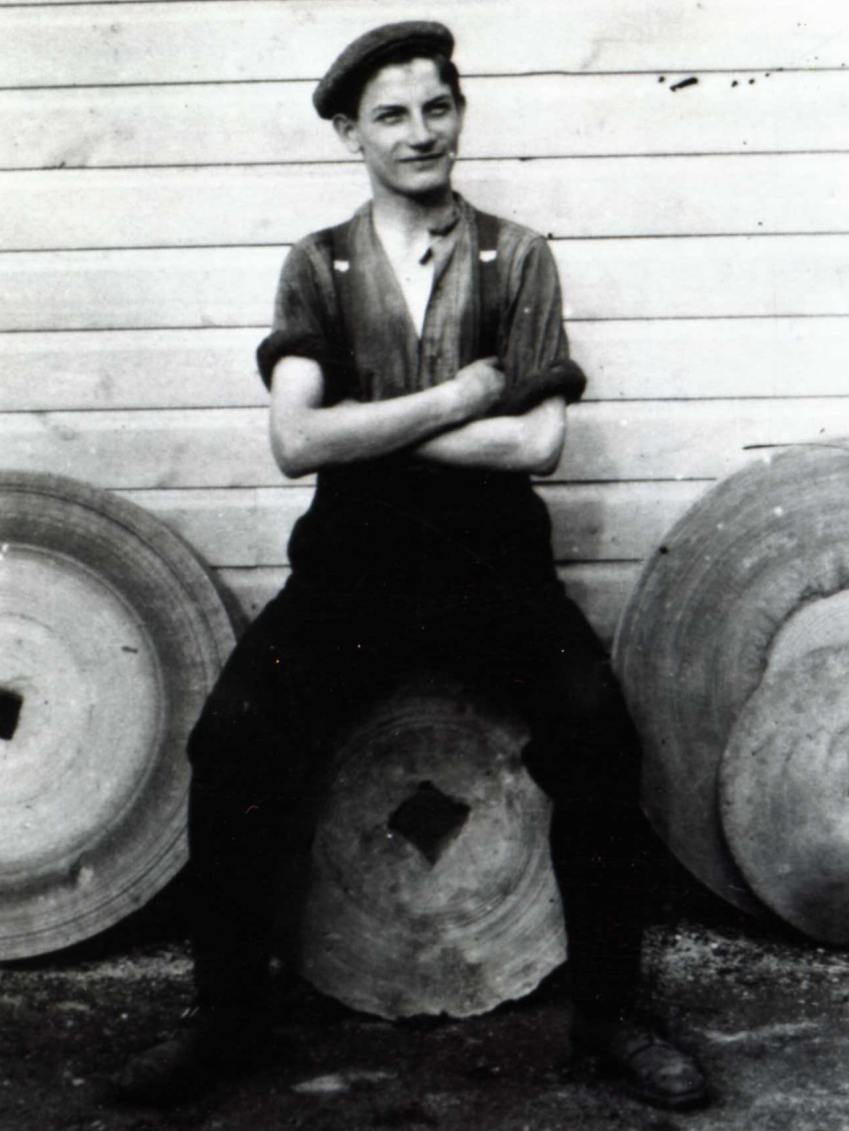 I love this pic.  Tom, is that you???