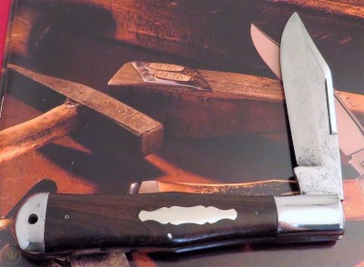 Wilbert Cokebottle Knife.jpg
