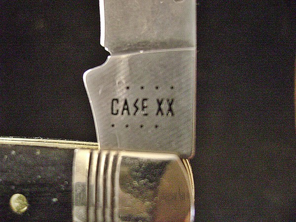 W+ - Case 2023 Mini Trapper BH207W S35VN Buffalo Horn - Tang Stamp.JPG