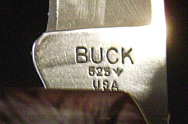 Buck 525 Stars & Stripes 2007 - Tang Stamp.JPG