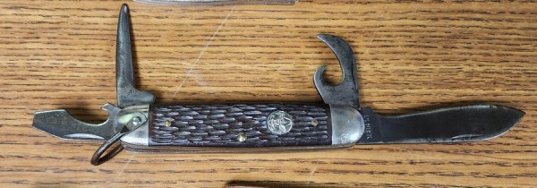 destry.knives..jpg