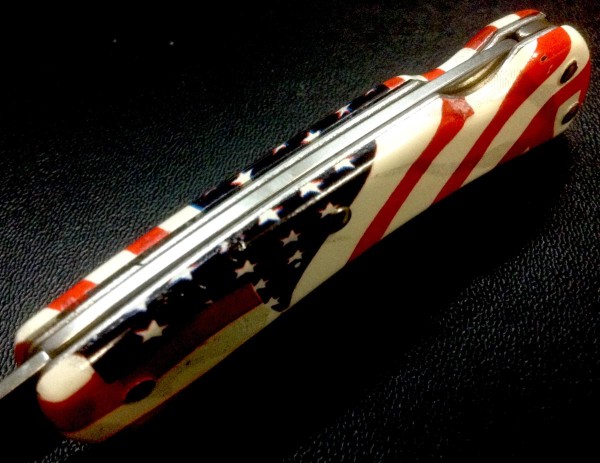 CAMILLUS 907F-&quot;Ol' Glory&quot; Series<br />Pocket Knife #16.